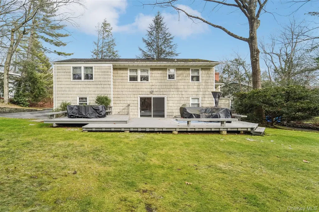 6 Robins Roost Rye Brook NY 10573