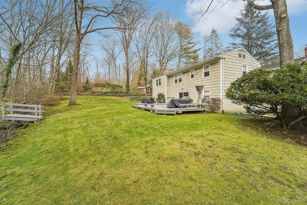 6 Robins Roost Rye Brook NY 10573