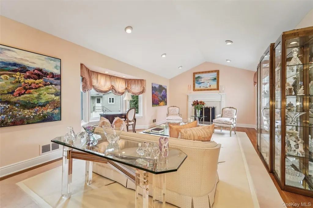 6 Robins Roost Rye Brook NY 10573