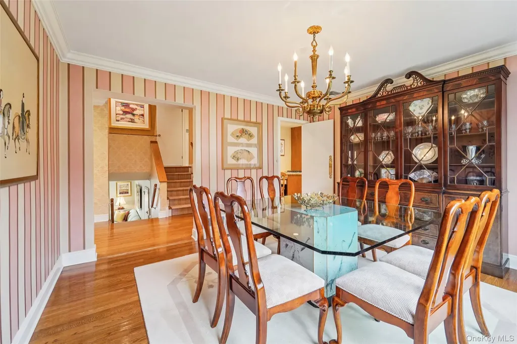 6 Robins Roost Rye Brook NY 10573