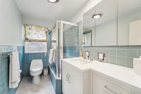 6 Robins Roost Rye Brook NY 10573