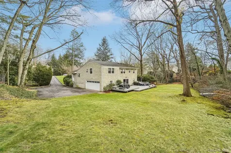 6 Robins Roost Rye Brook NY 10573
