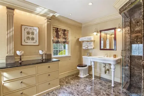 285 Piping Rock Road Locust Valley NY 11560