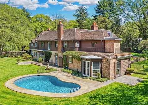 285 Piping Rock Road Locust Valley NY 11560