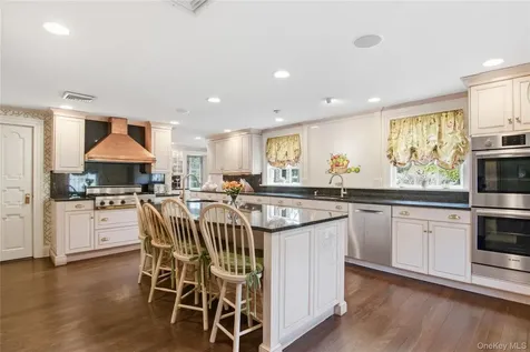 285 Piping Rock Road Locust Valley NY 11560