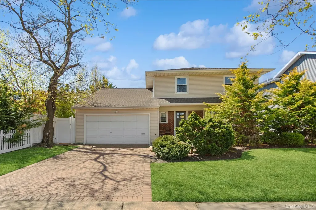 112 Ivy Lane Lido Beach NY 11561