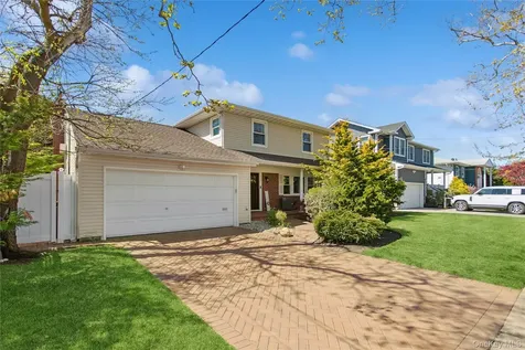 112 Ivy Lane Lido Beach NY 11561