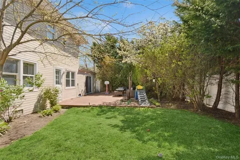 112 Ivy Lane Lido Beach NY 11561