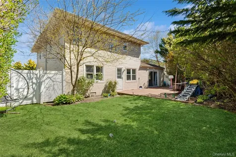112 Ivy Lane Lido Beach NY 11561