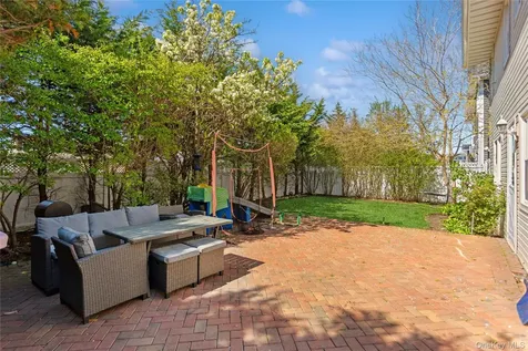 112 Ivy Lane Lido Beach NY 11561