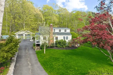 30 Smokey Hollow Court Carmel NY 10512