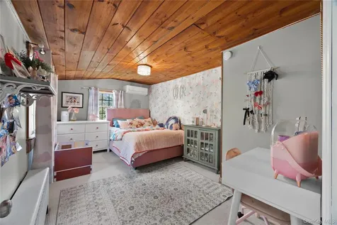30 Smokey Hollow Court Carmel NY 10512