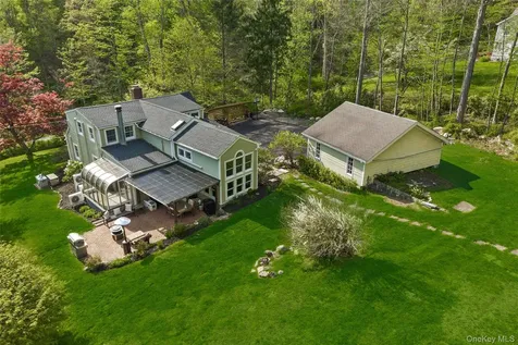 30 Smokey Hollow Court Carmel NY 10512