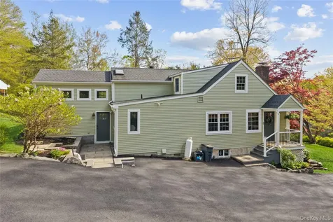 30 Smokey Hollow Court Carmel NY 10512
