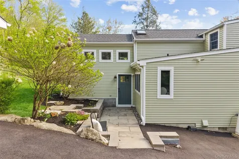 30 Smokey Hollow Court Carmel NY 10512