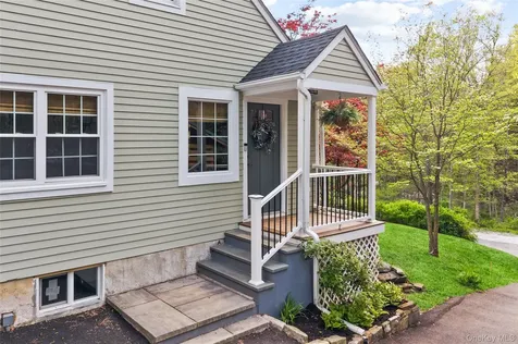 30 Smokey Hollow Court Carmel NY 10512
