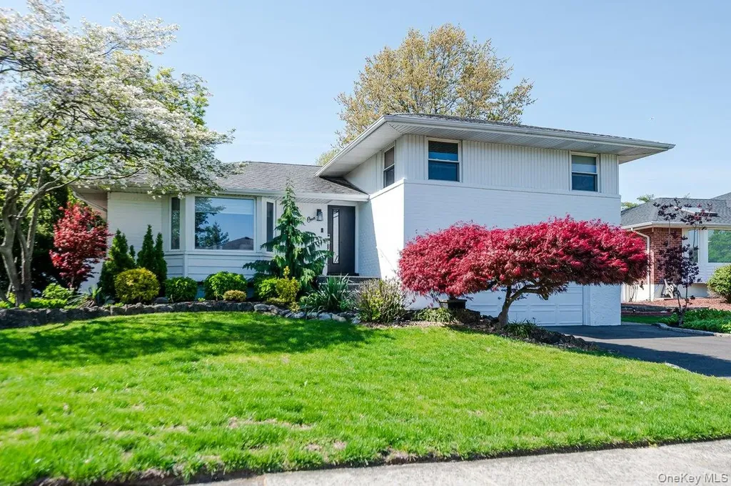 1 Ives Lane Plainview NY 11803