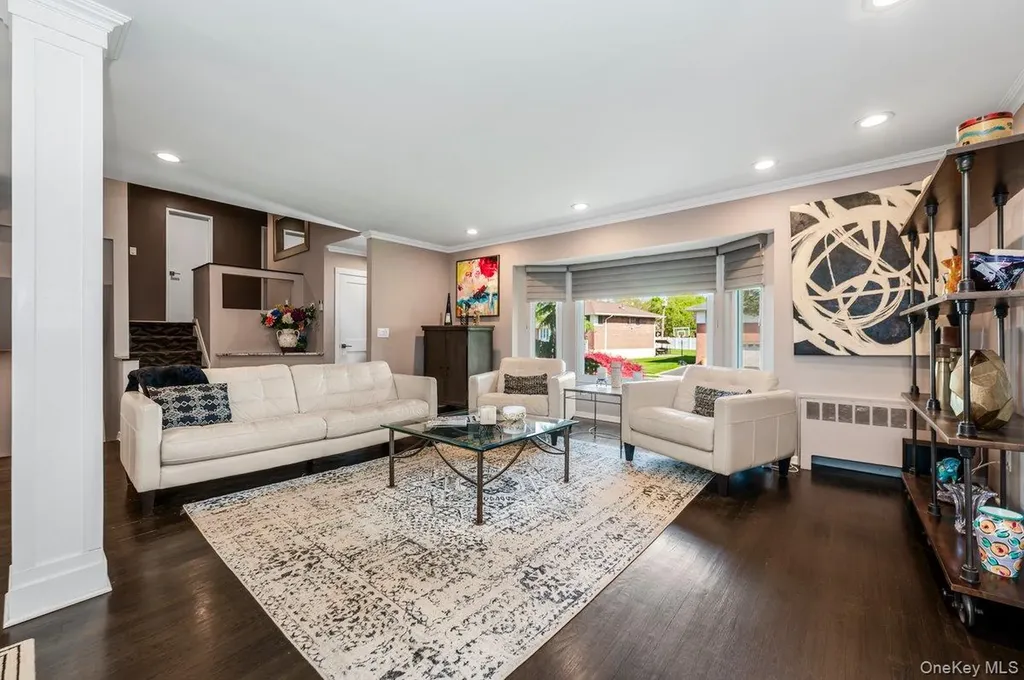 1 Ives Lane Plainview NY 11803