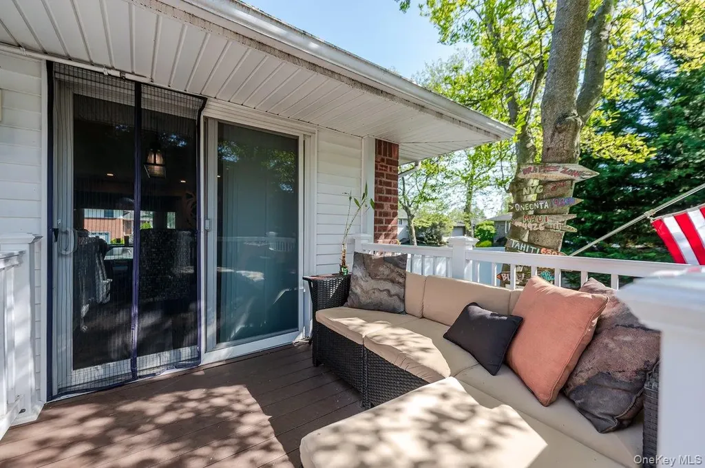 1 Ives Lane Plainview NY 11803