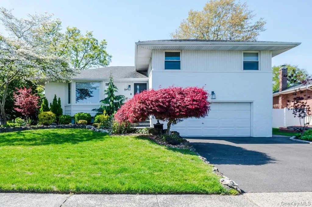 1 Ives Lane Plainview NY 11803