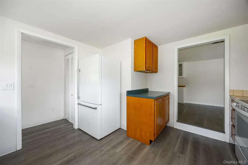 31 Horns Park Road Hyde Park NY 12538