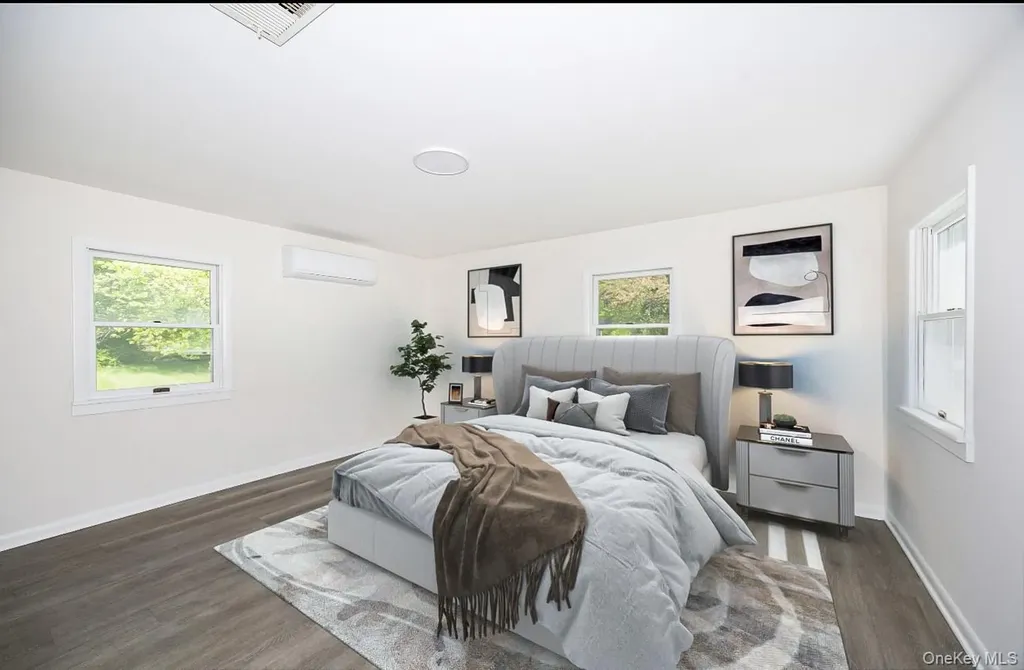 31 Horns Park Road Hyde Park NY 12538