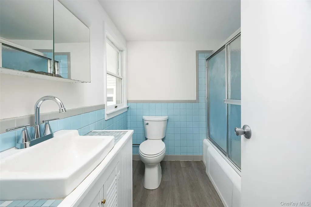 31 Horns Park Road Hyde Park NY 12538
