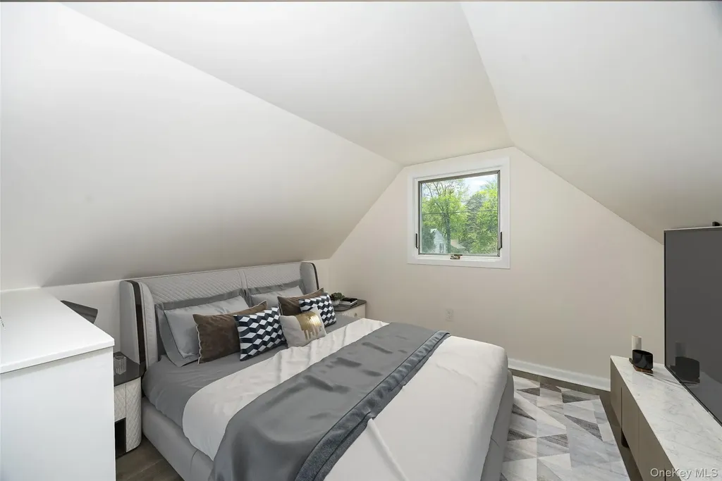 31 Horns Park Road Hyde Park NY 12538