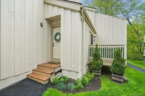 274 Maplewood Drive South Salem NY 10590