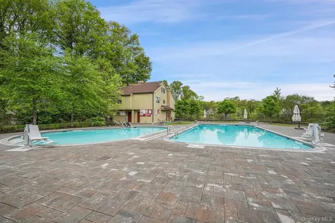 274 Maplewood Drive South Salem NY 10590