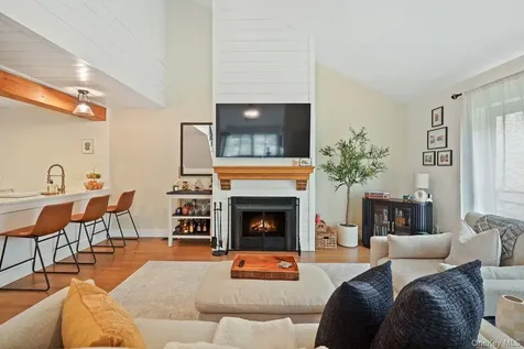 274 Maplewood Drive South Salem NY 10590