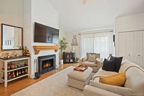 274 Maplewood Drive South Salem NY 10590