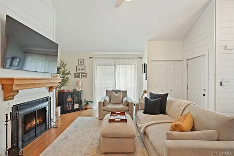 274 Maplewood Drive South Salem NY 10590