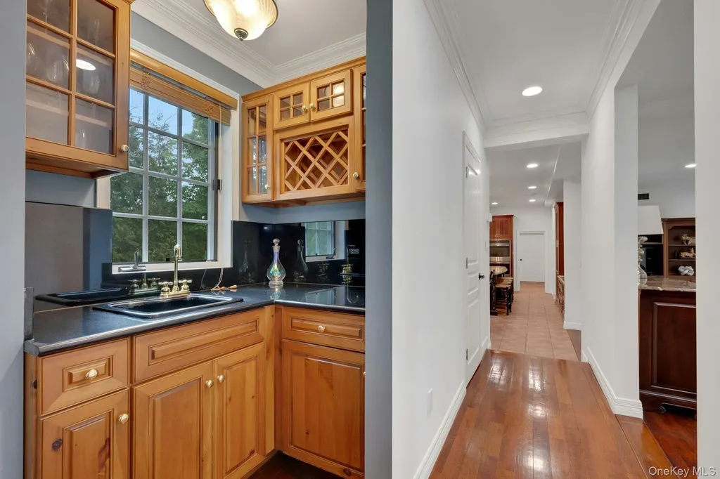 209 Glendale Road Scarsdale NY 10583