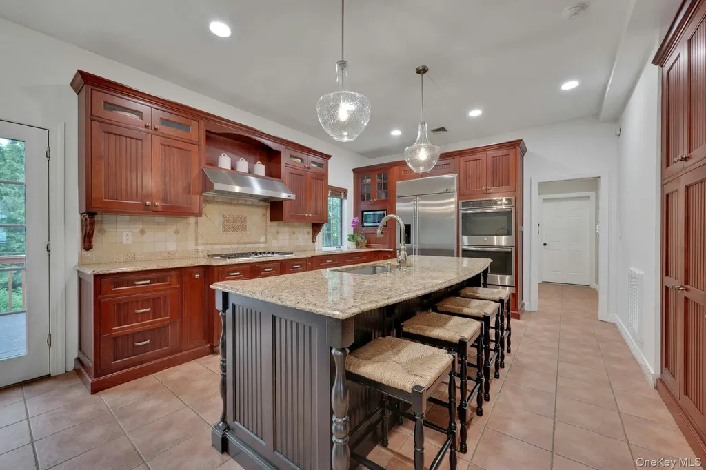 209 Glendale Road Scarsdale NY 10583