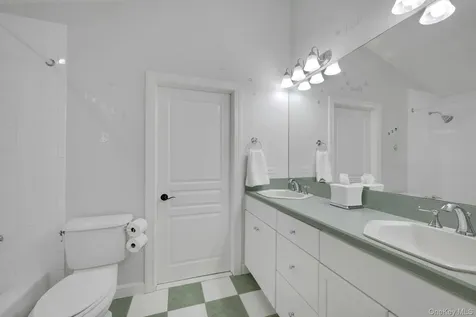 209 Glendale Road Scarsdale NY 10583