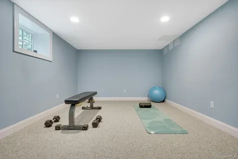 209 Glendale Road Scarsdale NY 10583