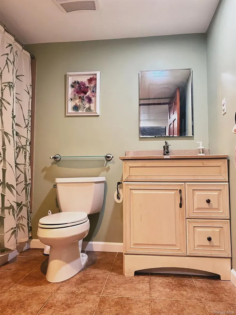 19 Stewart Street Plainview NY 11803