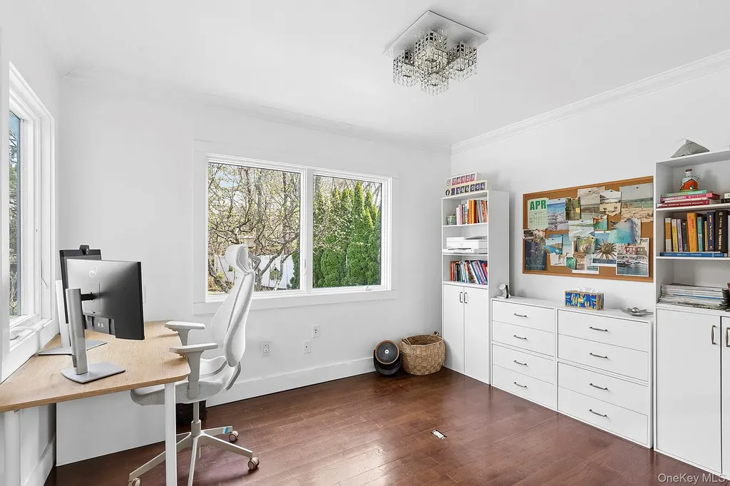 3 Jones Road Hampton Bays NY 11946