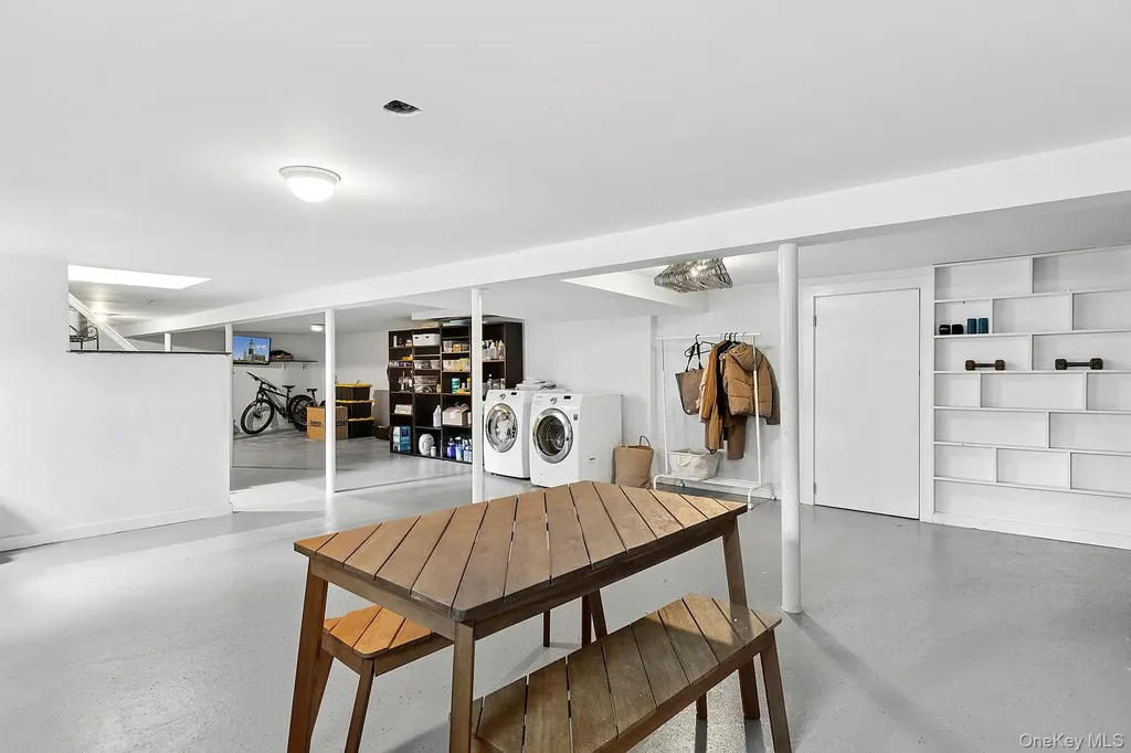 3 Jones Road Hampton Bays NY 11946