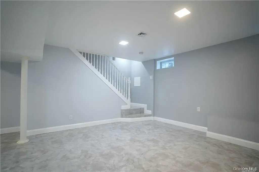 85 Franklin Avenue Lynbrook NY 11563