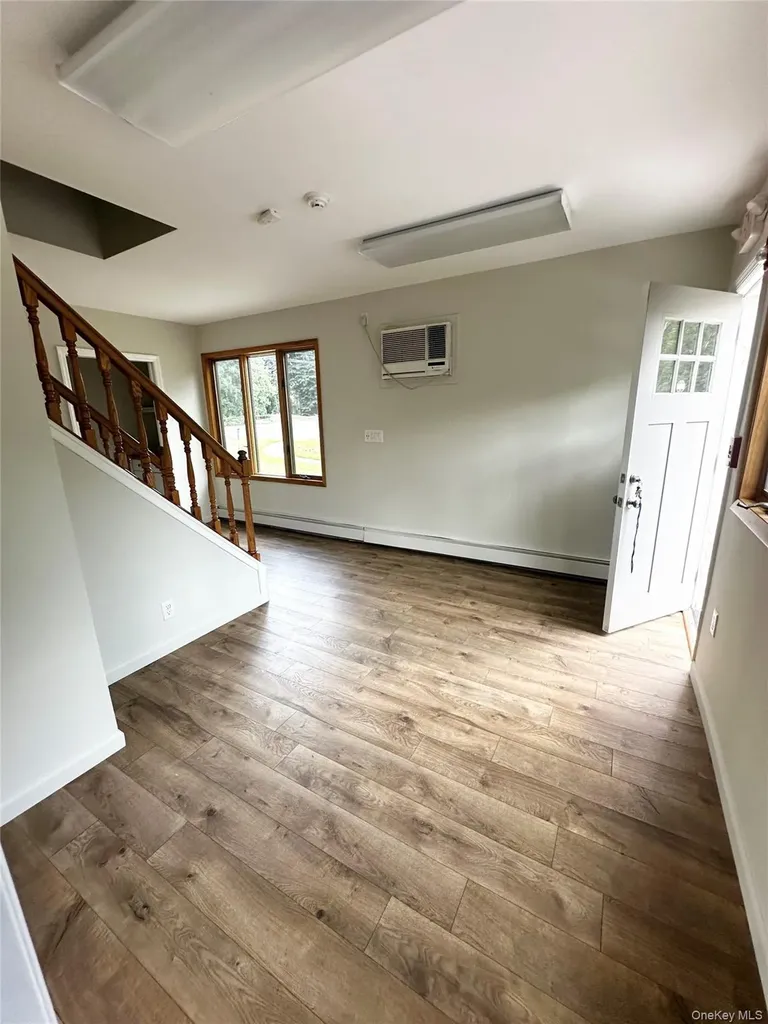 282 N Middletown Road Pearl River NY 10965