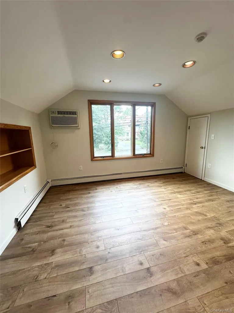 282 N Middletown Road Pearl River NY 10965