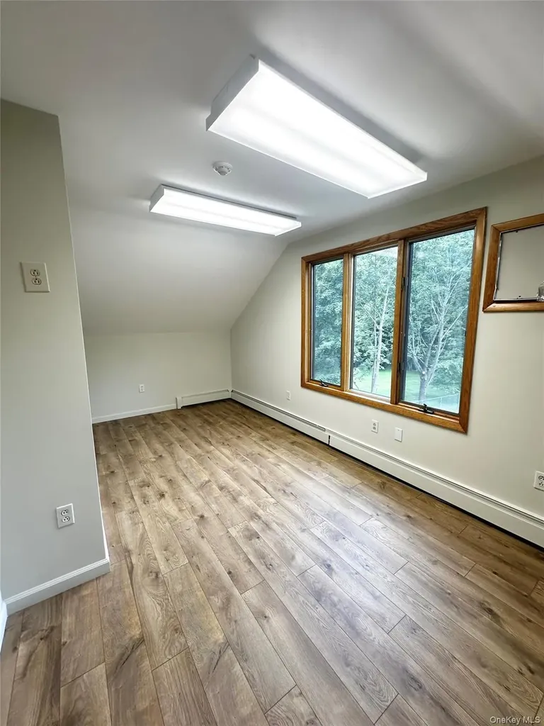 282 N Middletown Road Pearl River NY 10965