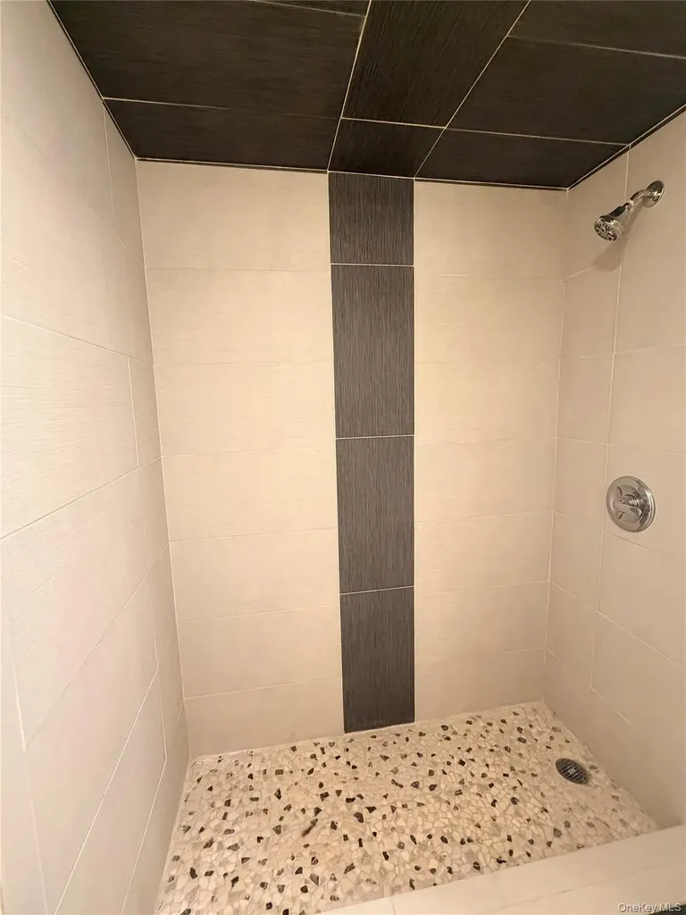 282 N Middletown Road Pearl River NY 10965