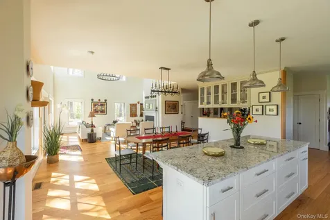 397 Viewmont Road Germantown NY 12526