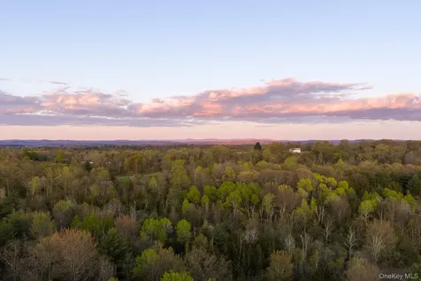 397 Viewmont Road Germantown NY 12526