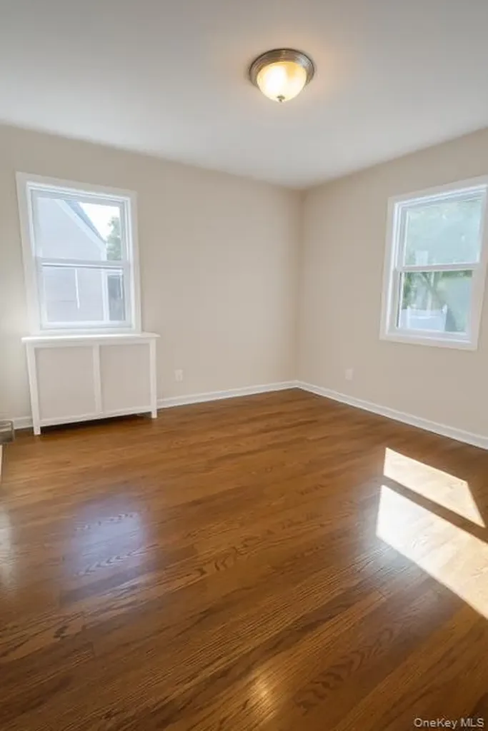 29 Avon Road Hewlett NY 11557