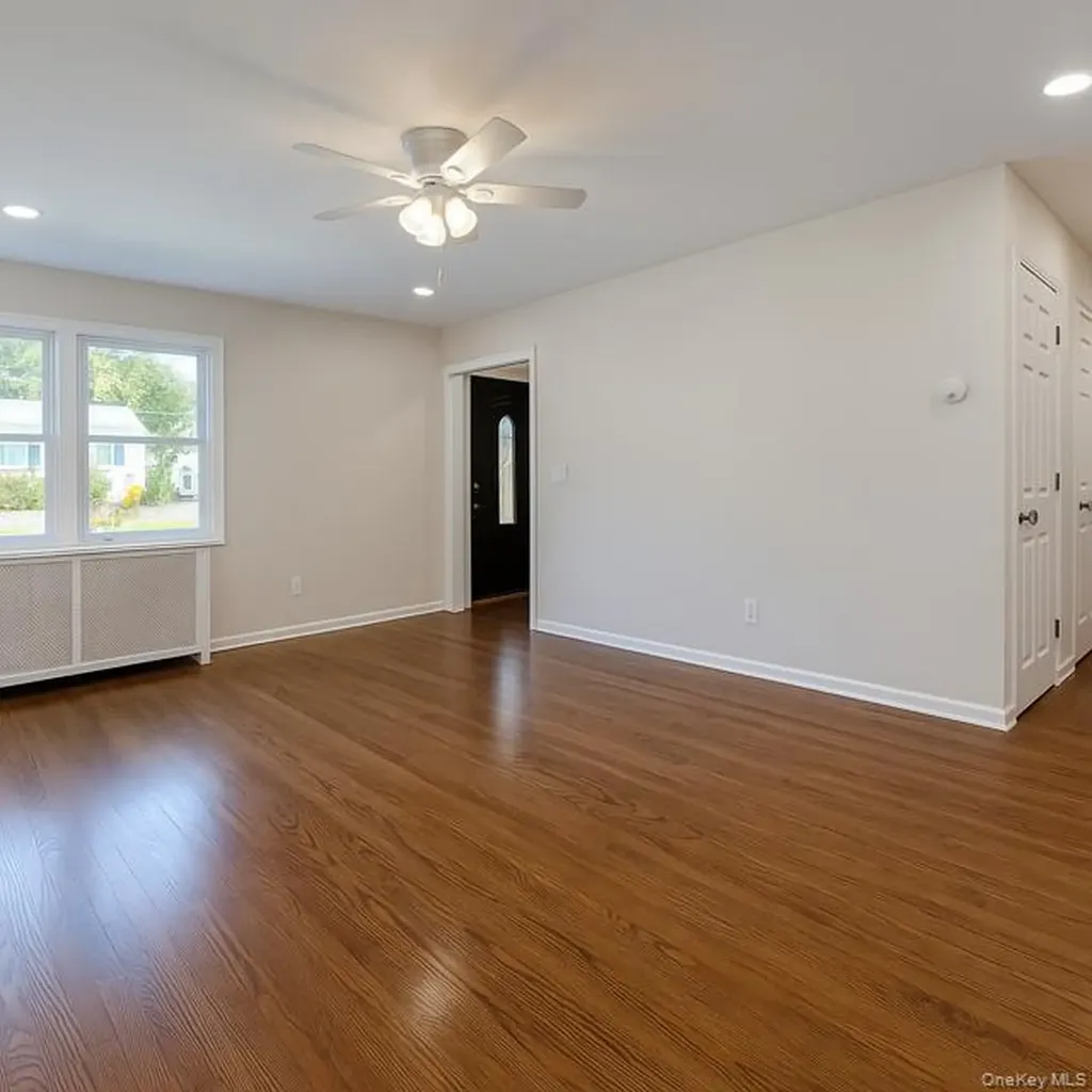 29 Avon Road Hewlett NY 11557