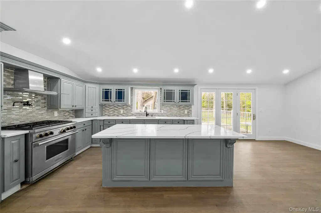 257 Southlawn Avenue Central Islip NY 11722